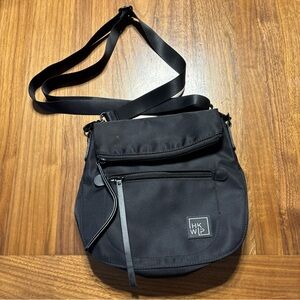 IHKWIP Foldover Saddle Crossbody Bag - Black